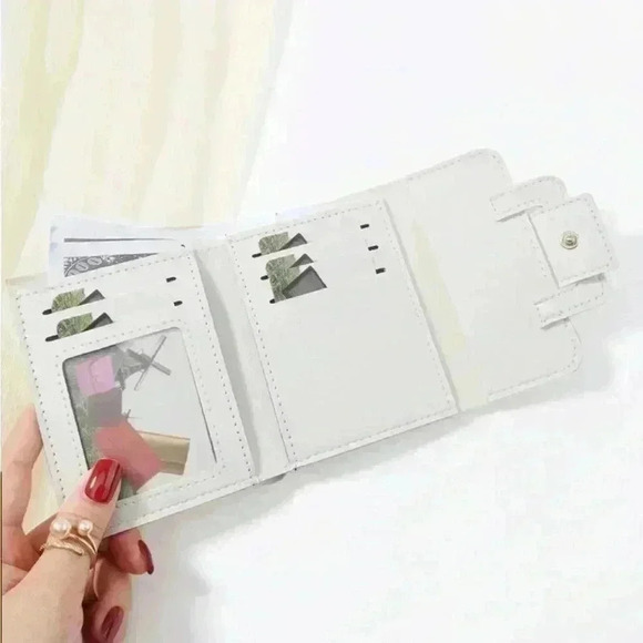 ⚠️Clearance White Tri Fold Wallet / Cardholder - Picture 3 of 4
